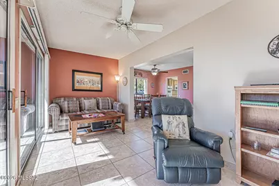 1117 W Camino Sagasta, Green Valley, AZ 85622 - Photo 8