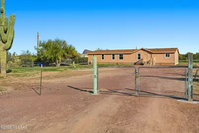 12110 W Taylor Place, Tucson, AZ 85743 - Photo 2