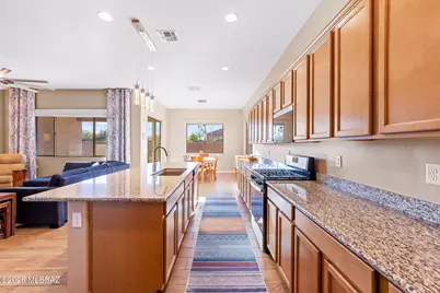 13205 N Stonecrop Lane, Oro Valley, AZ 85755 - Photo 12