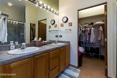 1556 E Painted Colt Loop, Tucson, AZ 85719 - Photo 22