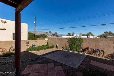1556 E Painted Colt Loop, Tucson, AZ 85719 - Photo 34