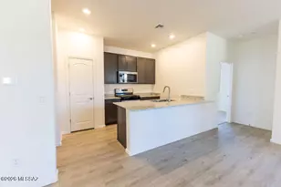 17084 S Paseo Cielo Gris, Sahuarita, AZ 85629 - Photo 2