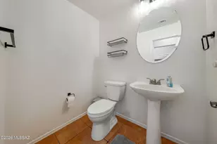 8286 N Amber Burst Dr, Tucson, AZ 85743 - Photo 16