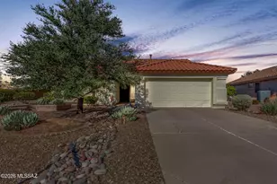 2587 E Dome Ct, Green Valley, AZ 85614 - Photo 2