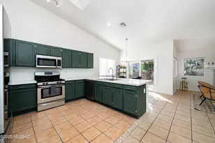 9265 N Hampshire Dr, Tucson, AZ 85742 - Photo 14