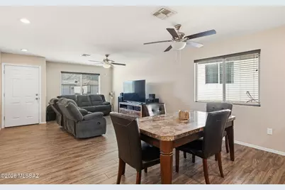 3304 W Athenee Court, Tucson, AZ 85746 - Photo 4