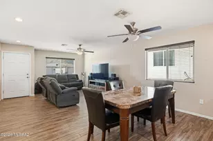 3304 W Athenee Ct, Tucson, AZ 85746 - Photo 4