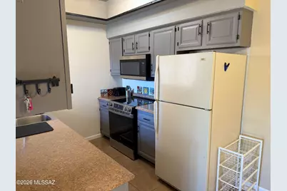 5750 N Camino Esplendora #239, Tucson, AZ 85718 - Photo 2