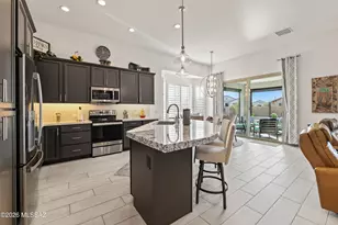 1438 E Golden Rock Wy, Green Valley, AZ 85614 - Photo 8