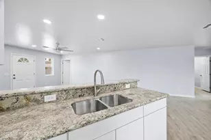 124 S Richmond Dr, Vail, AZ 85641 - Photo 14