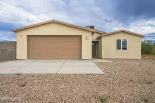 124 S Richmond Dr, Vail, AZ 85641 - Photo 2