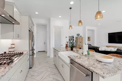 13455 N Cape Marigold Drive, Oro Valley, AZ 85755 - Photo 4