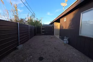 211 E Roger Rd, Tucson, AZ 85705 - Photo 16