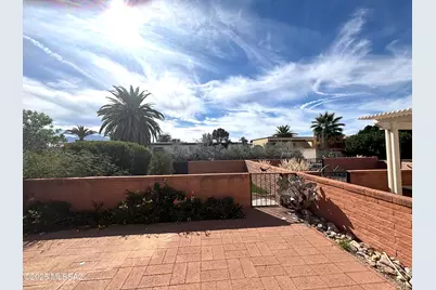 1358 S Desert Meadows Circle, Green Valley, AZ 85614 - Photo 4