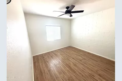 1358 S Desert Meadows Circle, Green Valley, AZ 85614 - Photo 12