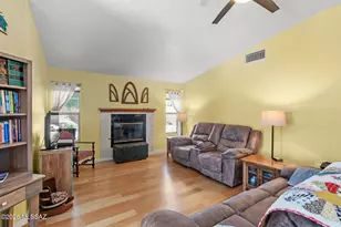 9819 N Canyon Shadows Pl, Tucson, AZ 85737 - Photo 6