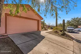 9840 N Stageline Trail, Tucson, AZ 85742 - Photo 2