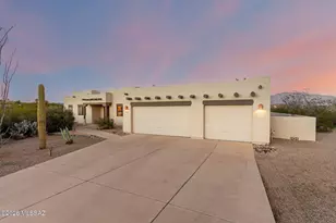 4522 W Sunset Plaza Ct, Tucson, AZ 85743 - Photo 2