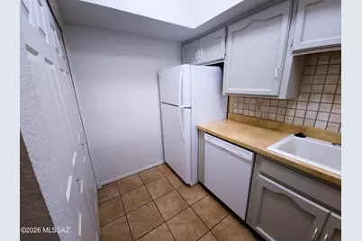 1200 E River Road #L158, Tucson, AZ 85718 - Photo 8