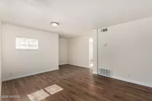 1304 N Catalina Ave, Tucson, AZ 85712 - Photo 8