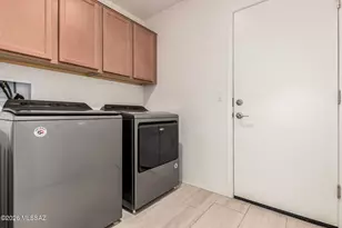 4433 S Sunrise Bluff Way, Tucson, AZ 85730 - Photo 18