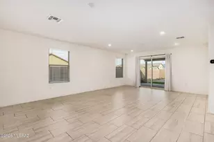 4433 S Sunrise Bluff Way, Tucson, AZ 85730 - Photo 2