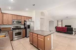 642 W Calle Tolmo, Sahuarita, AZ 85629 - Photo 14