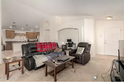 642 W Calle Tolmo, Sahuarita, AZ 85629 - Photo 8