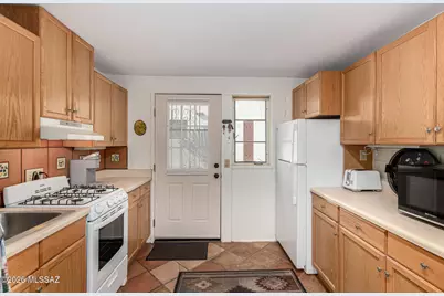 364 S Paseo Lobo #D, Green Valley, AZ 85614 - Photo 10