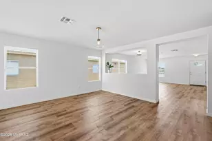 9933 E Rocky Wash Dr, Tucson, AZ 85748 - Photo 8