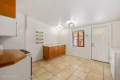 702 N Silverbell Road, Tucson, AZ 85745 - Photo 10