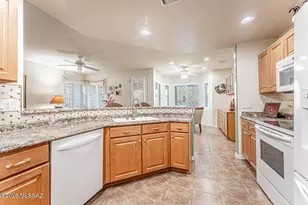 524 W Aspenwood St, Green Valley, AZ 85614 - Photo 18