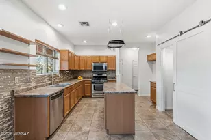 859 W Vuelta Granadina, Sahuarita, AZ 85629 - Photo 4