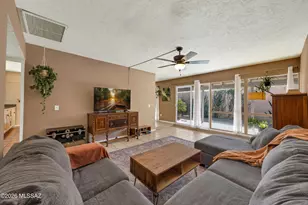 9150 E Helen St, Tucson, AZ 85715 - Photo 4