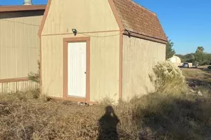 3129 W Cypress Dr, Benson, AZ 85602 - Photo 2