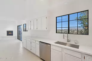 1551 E Deer Shadow Ln, Tucson, AZ 85737 - Photo 10