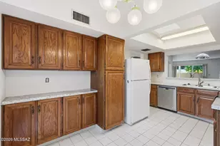 7754 E Hawthorne St, Tucson, AZ 85710 - Photo 12