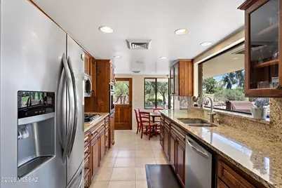 425 W Rapa Place, Tucson, AZ 85737 - Photo 14