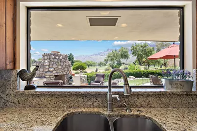 425 W Rapa Place, Tucson, AZ 85737 - Photo 12