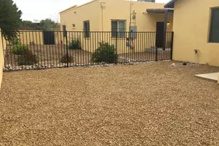 1747 E 10th St, Tucson, AZ 85719 - Photo 14