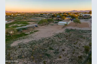 8033 S Farmcreek Drive, Tucson, AZ 85756 - Photo 24