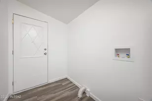 8033 S Farmcreek Dr, Tucson, AZ 85756 - Photo 14