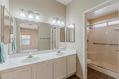 2525 N Camino Reloj, Green Valley, AZ 85614 - Photo 20