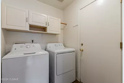 2525 N Camino Reloj, Green Valley, AZ 85614 - Photo 10