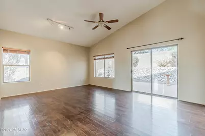 2525 N Camino Reloj, Green Valley, AZ 85614 - Photo 12