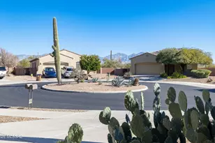 12761 N Gentle Rain Dr, Marana, AZ 85658 - Photo 36