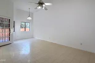 11 W Roma Dr, Tucson, AZ 85737 - Photo 8