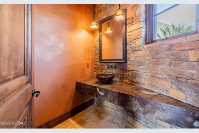 15275 N Silent Vista Court, Marana, AZ 85658 - Photo 18