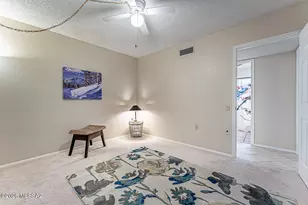 942 W Calle Del Regalo, Green Valley, AZ 85614 - Photo 26