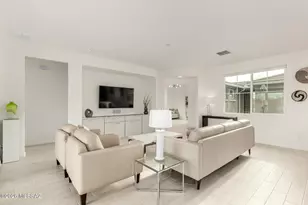 7774 W Laurel Ln, Marana, AZ 85658 - Photo 8